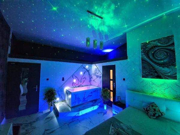 Apartament z jacuzzi Kraków Rynek : photo 2 de la chambre studio avec baignoire spa