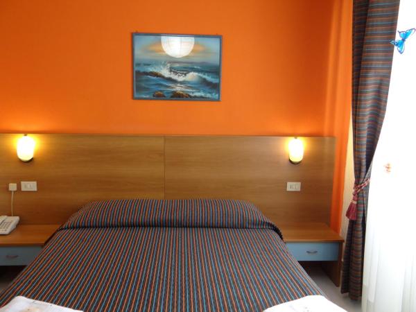 Hotel Amendola Fiera : photo 7 de la chambre chambre lits jumeaux