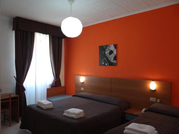 Hotel Amendola Fiera : photo 4 de la chambre chambre triple