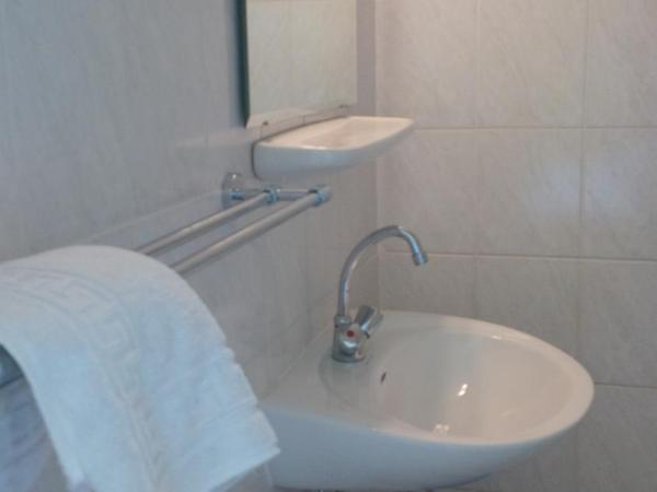 Frühstückspension Stefanie : photo 4 de la chambre chambre lits jumeaux avec salle de bains privative