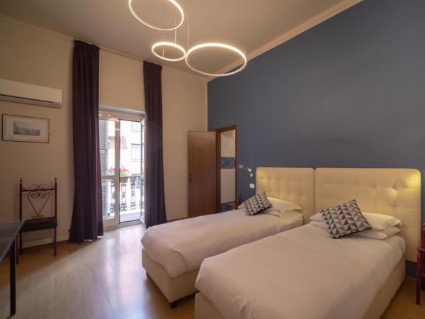 Hotel Italia : photo 2 de la chambre chambre lits jumeaux
