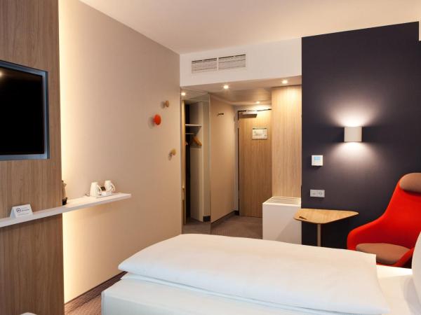 Holiday Inn Express Munich - Olympiapark, an IHG Hotel : photo 9 de la chambre chambre lits jumeaux standard