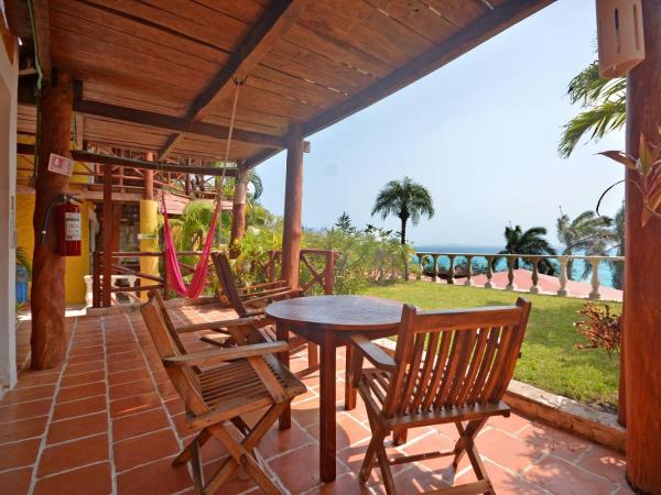 Hotel La Joya Isla Mujeres : photo 2 de la chambre suite lit king-size