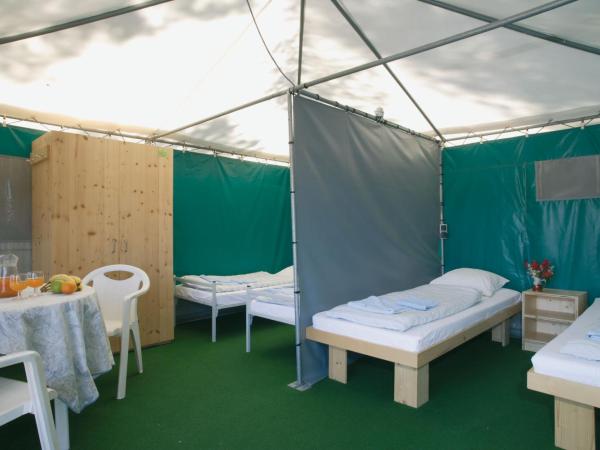 Feriendorf zum störrischen Esel : photo 5 de la chambre tente