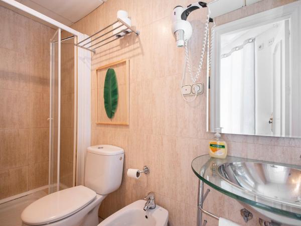 Marisol - Self Check-In Guesthouse - Adults only : photo 9 de la chambre chambre double standard