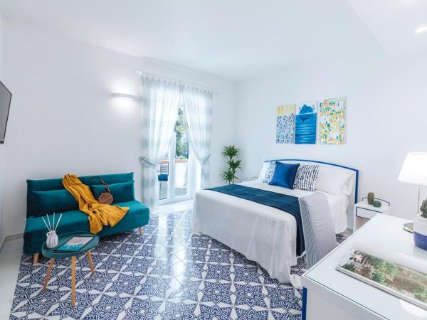 Villa Livia : photo 4 de la chambre chambre double deluxe avec balcon - vue sur mer