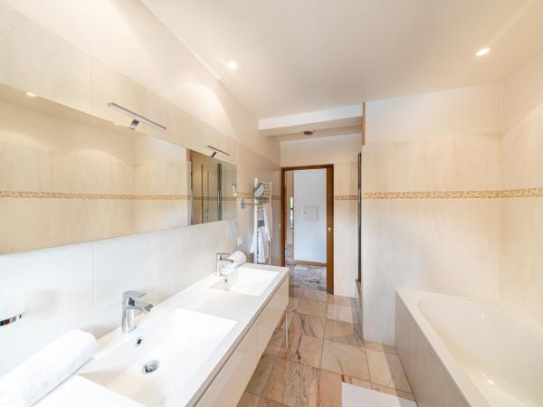 Hotel Brin d'Azur - Saint Tropez : photo 5 de la chambre suite supérieure