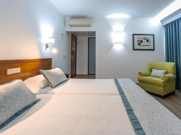 Hotel Arangues : photo 7 de la chambre chambre lits jumeaux