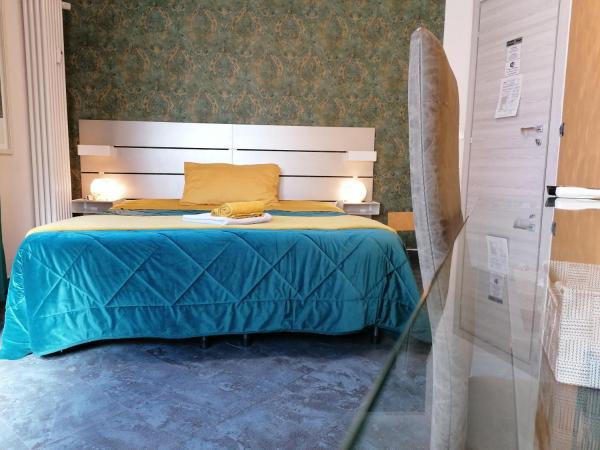 B&B IL SOGNO : photo 9 de la chambre chambre double ou lits jumeaux avec salle de bains commune