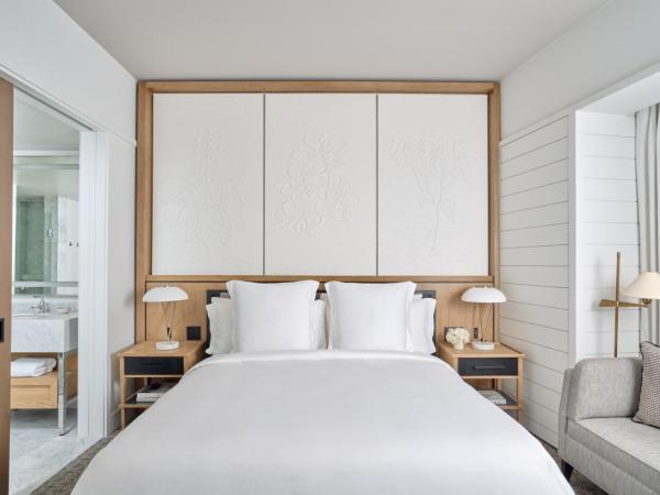 Four Seasons New Orleans : photo 1 de la chambre chambre lit king-size premier - vue sur ville