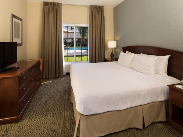 Staybridge Suites Monterrey San Pedro, an IHG Hotel : photo 1 de la chambre suite 1 chambre lit king-size