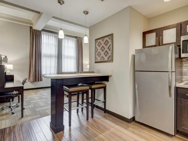 Staybridge Suites Baltimore - Inner Harbor, an IHG Hotel : photo 4 de la chambre studio lit king-size deluxe