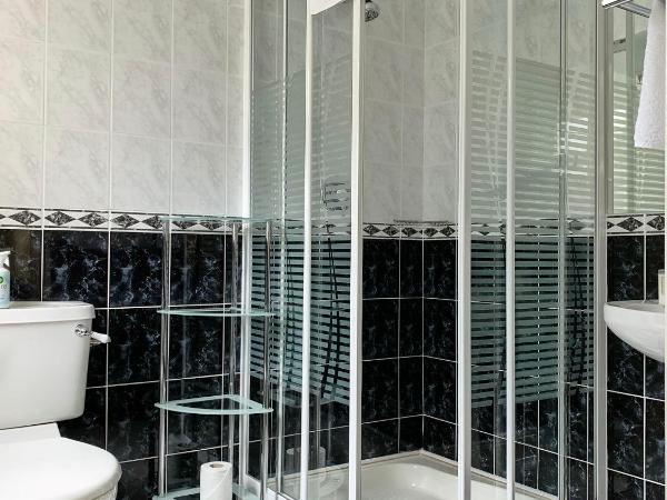 Kingfisher Lodge : photo 4 de la chambre chambre lit king-size