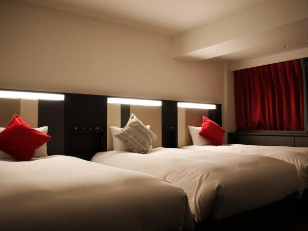 Cross Hotel Osaka : photo 4 de la chambre chambre triple - Étage standard - non-fumeurs