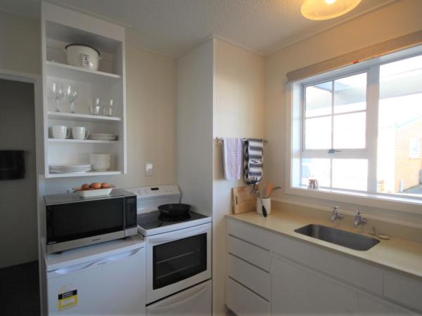 Beach Lodge Motels : photo 2 de la chambre appartement 1 chambre