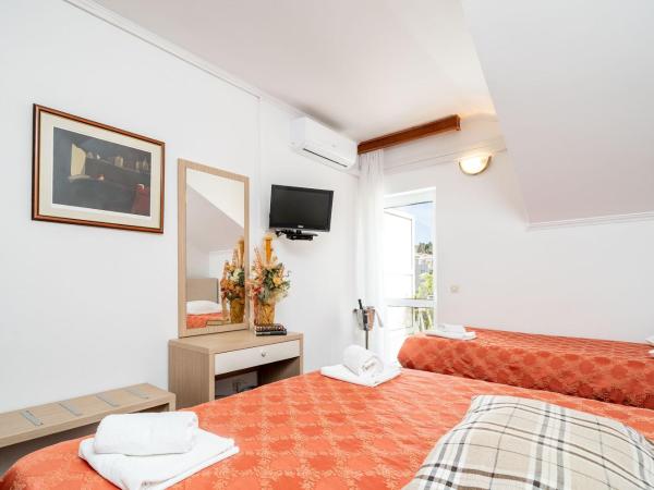 Hotel Dubrovnik : photo 10 de la chambre chambre triple avec balcon