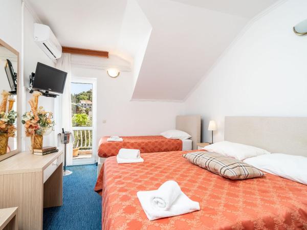 Hotel Dubrovnik : photo 8 de la chambre chambre triple avec balcon