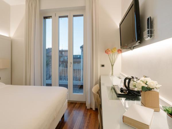 Hotel Giulietta e Romeo ***S : photo 9 de la chambre chambre double ou lits jumeaux supérieure