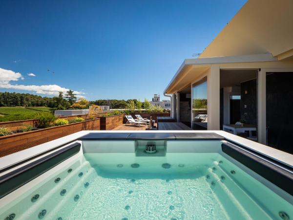 Hotel Porec : photo 5 de la chambre suite avec bain à remous - réservée aux adultes - animaux domestiques non admis