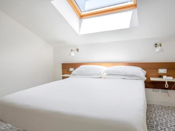 Hotel Nice : photo 7 de la chambre suite deluxe avec baignoire spa