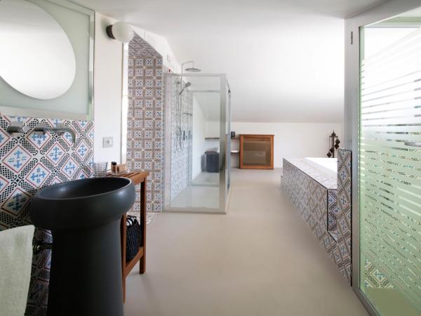 Hotel Nice : photo 5 de la chambre suite deluxe avec baignoire spa