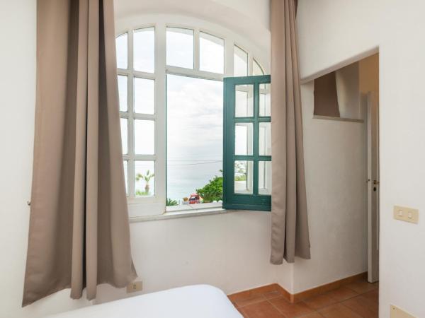 Villa Bina Sea Hotel : photo 5 de la chambre chambre familiale - vue sur mer