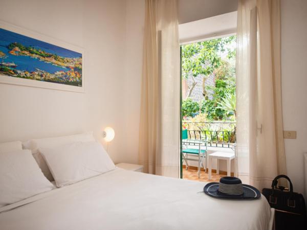 Villa Bina Sea Hotel : photo 3 de la chambre chambre double - vue sur jardin