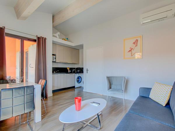 Le Madeloc Htel & Spa : photo 6 de la chambre one-bedroom apartment 2 persons - hotel services