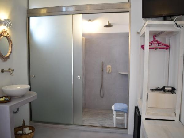 Andriani's Guest House : photo 4 de la chambre chambre double