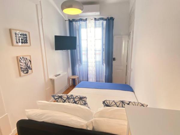 Faro Guest House : photo 3 de la chambre chambre double avec salle de bains privative