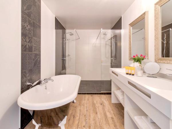 Belfry & Spa by Ligne St Barth : photo 6 de la chambre suite junior avec balcon et accès gratuit au spa - vue sur sanctuaire 
