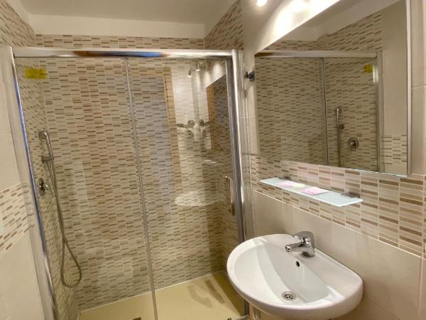 Hotel Atena : photo 5 de la chambre chambre double