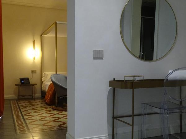 20 Miglia Boutique Hotel : photo 10 de la chambre suite junior avec balcon