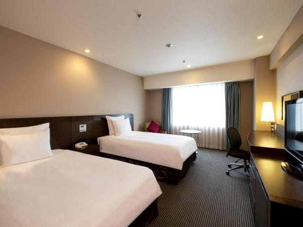 ANA Crowne Plaza Hiroshima, an IHG Hotel : photo 1 de la chambre chambre lits jumeaux premium - vue sur ville