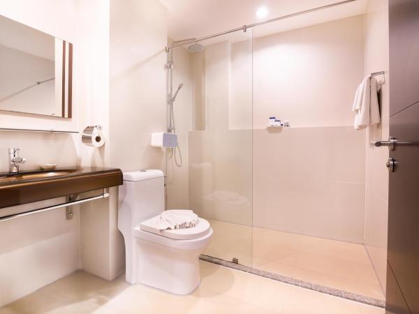 Hilltop Wellness Resort : photo 6 de la chambre suite - vue sur piscine