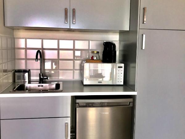 Hôtel Café Miramar : photo 10 de la chambre appartement 1 chambre