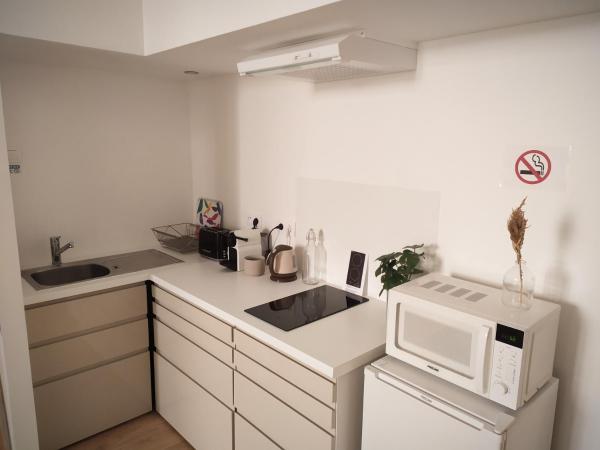 B&B Bordeaux Saint Michel : photo 1 de la chambre studio