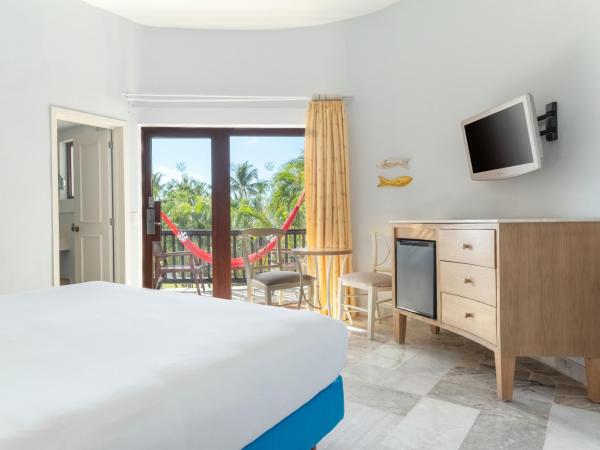 Iberostar Waves Cozumel - All Inclusive : photo 1 de la chambre hébergement double proche piscine (1 adulte)