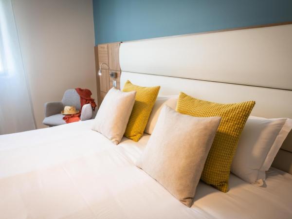 Hotel Port Toga : photo 3 de la chambre chambre double ou lits jumeaux privilège avec vue sur la montagne