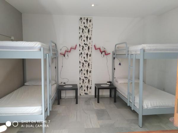 Granada Old Town Hostel : photo 9 de la chambre lit superposé dans dortoir pour femmes de 4 lits