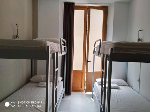 Granada Old Town Hostel : photo 7 de la chambre lit superposé dans dortoir de 4 lits