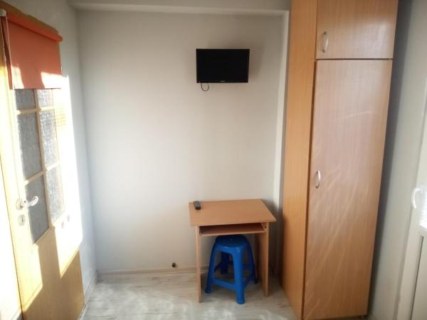 Noclegi Przy Szpitalu : photo 2 de la chambre chambre double avec terrasse