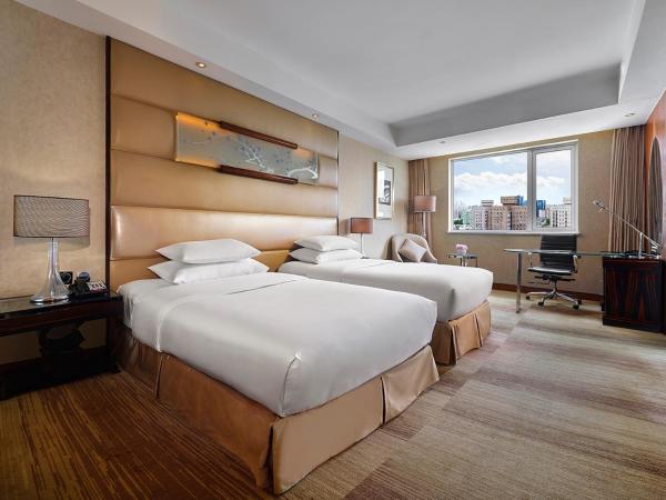 Gehua New Century Hotel Beijing : photo 1 de la chambre new century twin room with city view