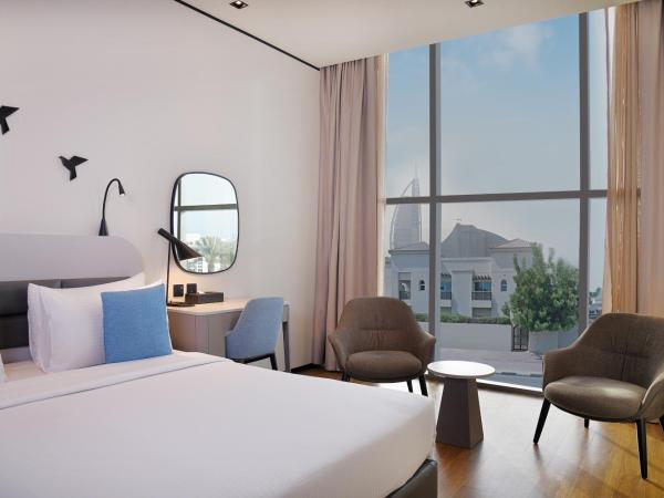 Lemon Tree Hotel, Jumeirah Dubai : photo 10 de la chambre chambre lit queen-size/lits jumeaux supérieure avec transfert plage gratuit