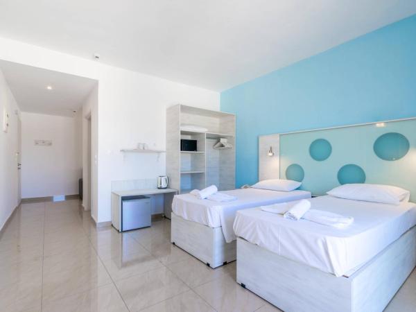 Santa Maria City Hotel : photo 4 de la chambre chambre triple avec balcon