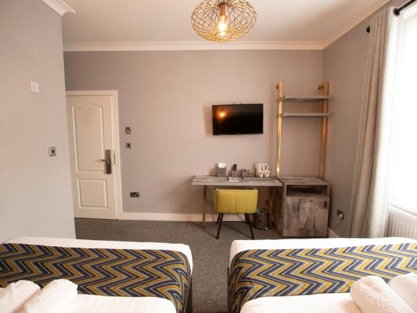 Comfotel GRN : photo 2 de la chambre chambre quadruple