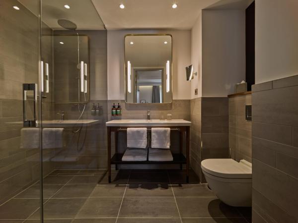 voco The Hague, an IHG Hotel : photo 4 de la chambre chambre lits jumeaux standard