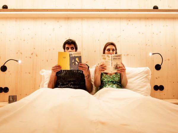 Zero Box Lodge Porto : photo 1 de la chambre hébergement double box