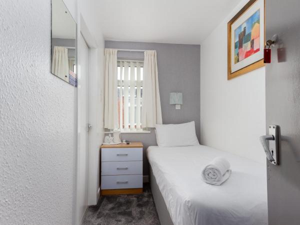 The Sandringham Court Hotel & Apartment with High Speed Wi-Fi : photo 3 de la chambre chambre simple Économique