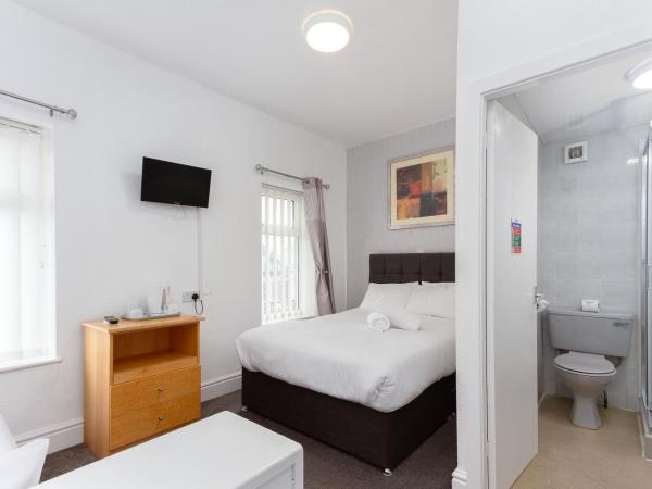 The Sandringham Court Hotel & Apartment with High Speed Wi-Fi : photo 4 de la chambre chambre triple standard